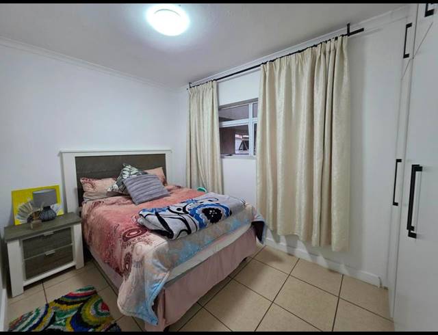2 BEDROOM APARTMENT FOR SALE IN UMHLANGA RIDGE